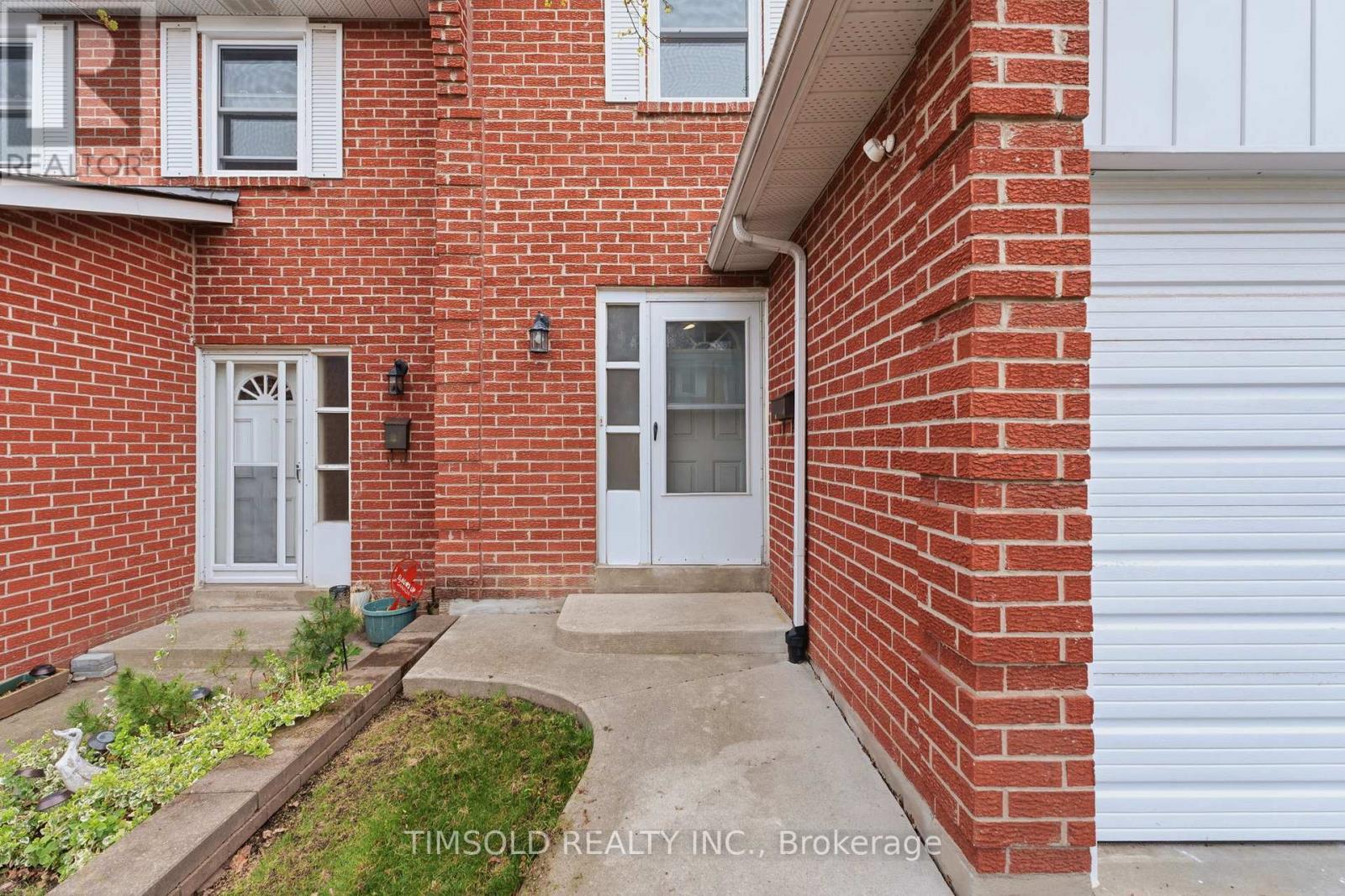 14 Gordon Way, Markham, Ontario  L3T 5A2 - Photo 4 - N13069256