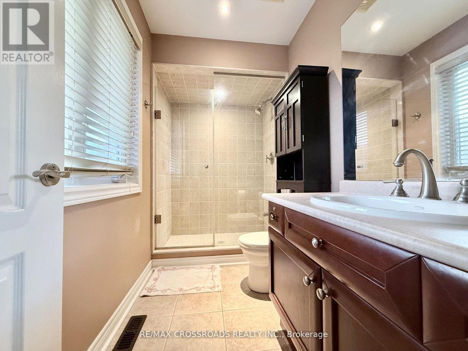 158 Gail Parks Crescent, Newmarket, Ontario  L3X 3C1 - Photo 14 - N13069406