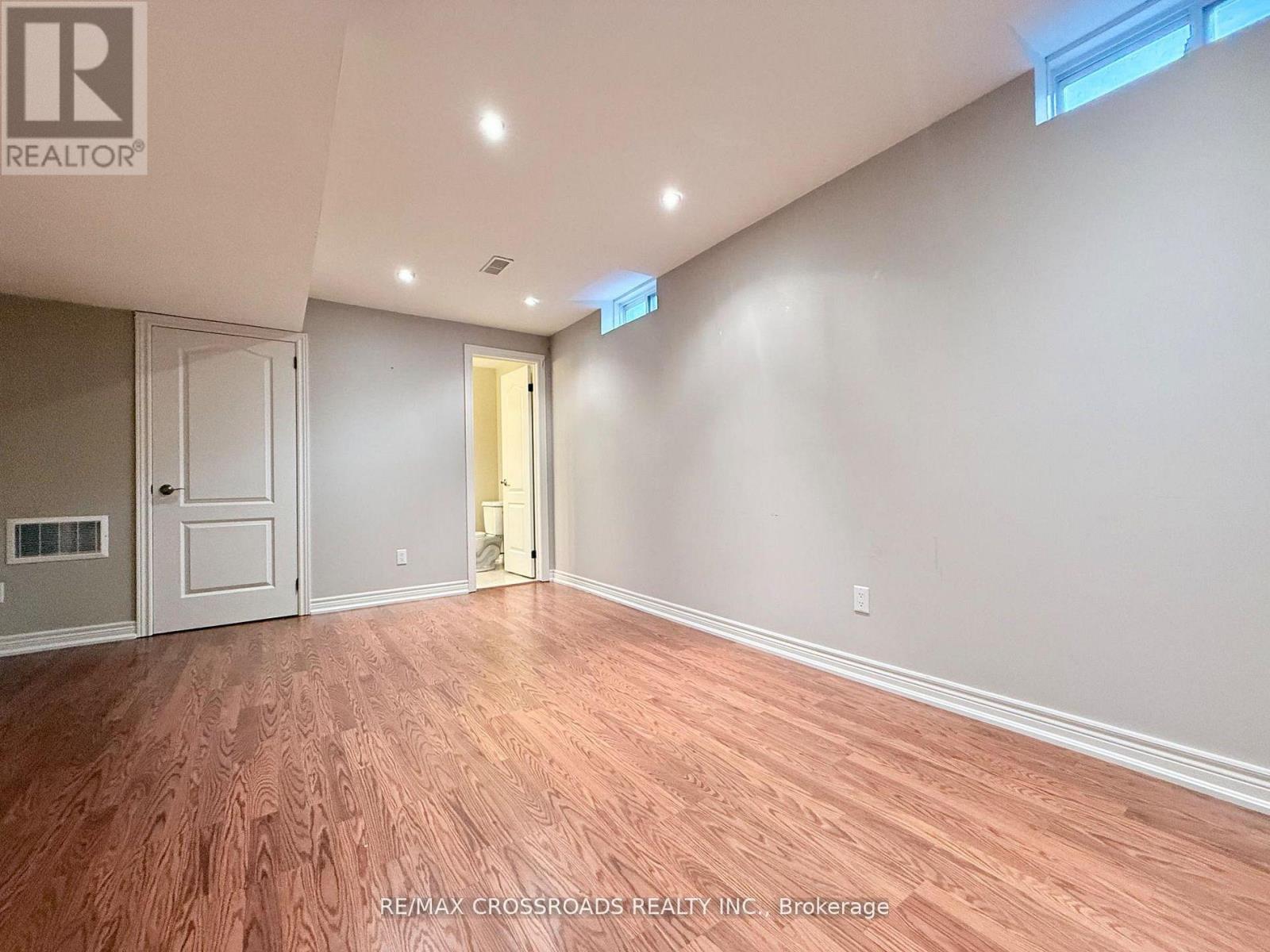 158 Gail Parks Crescent, Newmarket, Ontario  L3X 3C1 - Photo 23 - N13069406