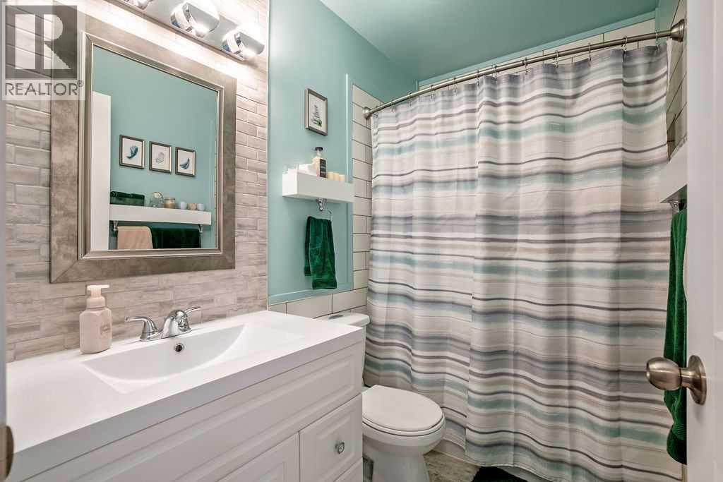 4, 51 Big Hill Way SE, Airdrie, Alberta  T4A 1M7 - Photo 15 - A2286365