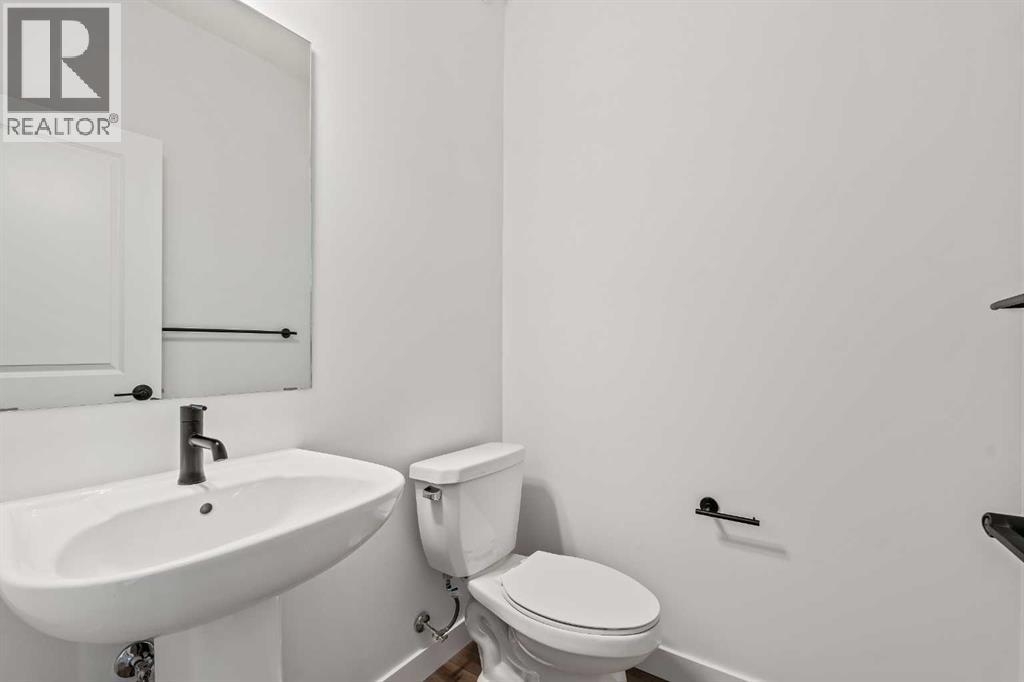 49 Starling Passage NW, Calgary, Alberta  T3P 2W3 - Photo 16 - A2292346