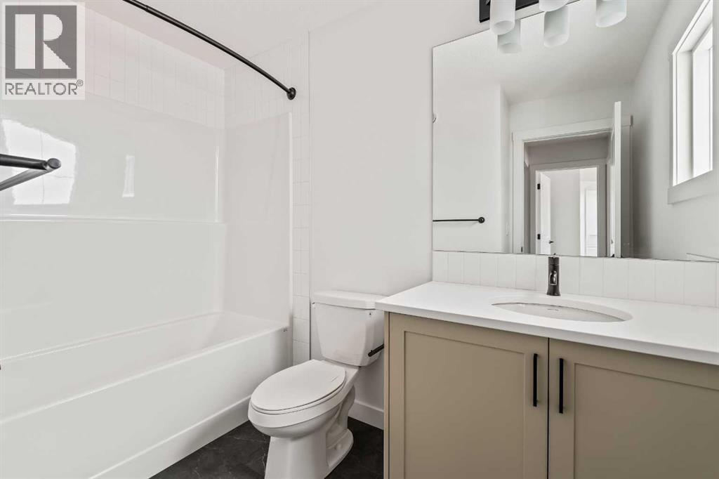 49 Starling Passage NW, Calgary, Alberta  T3P 2W3 - Photo 34 - A2292346