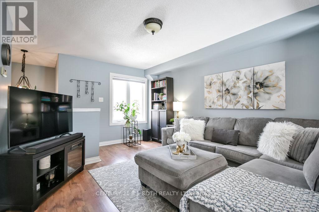 35 Hawthorne Crescent, Barrie (Ardagh), Ontario  L4N 9Y7 - Photo 5 - S13069112