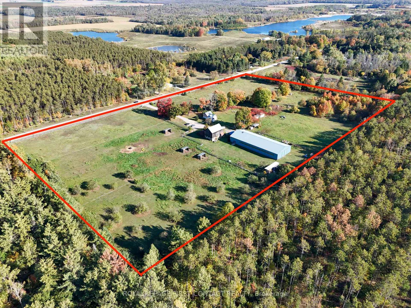 2041 Flos 4 Road W, Springwater, Ontario  L0L 2K0 - Photo 2 - S13069148