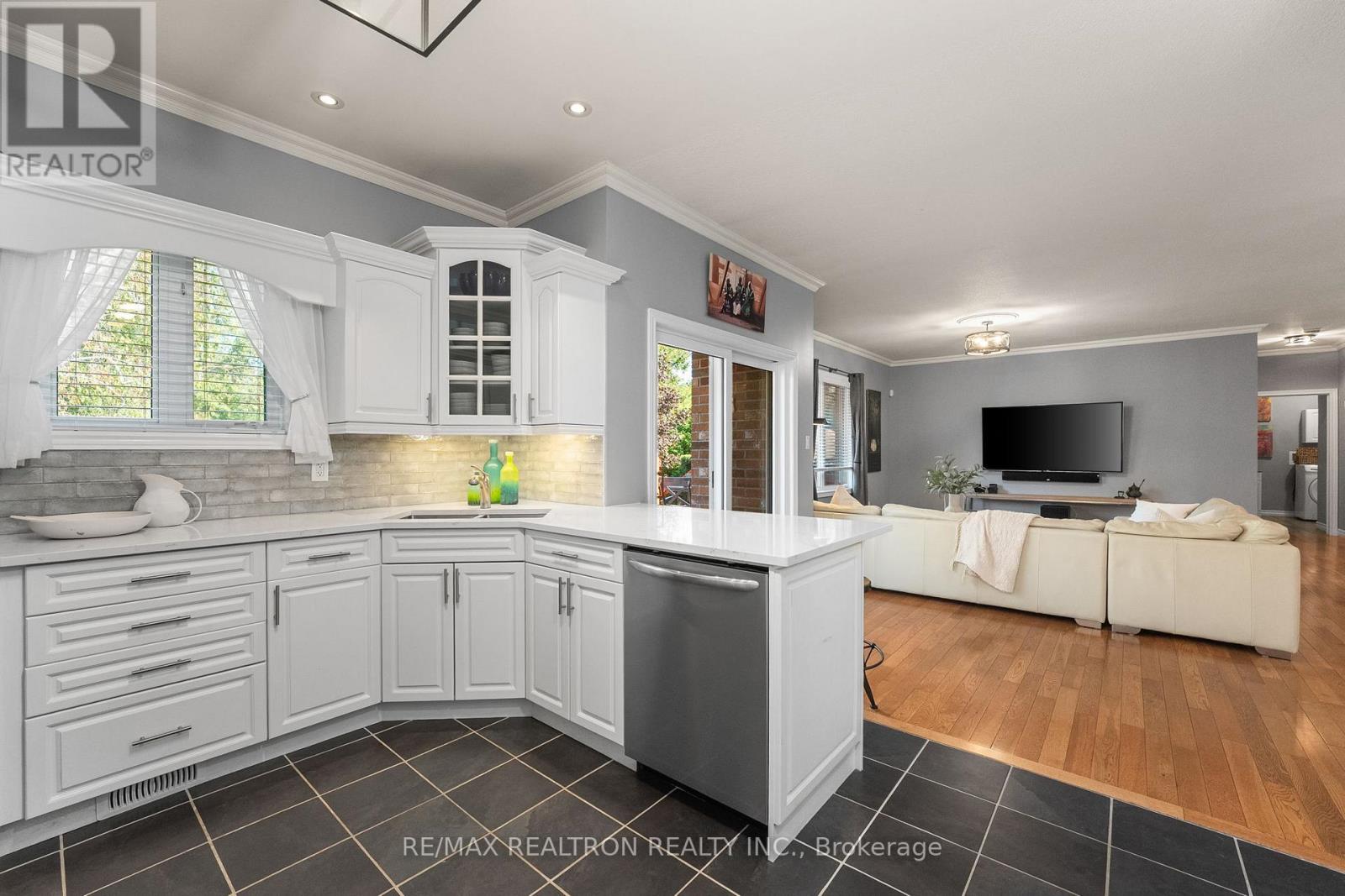 61 Broadview Street, Collingwood, Ontario  L9Y 0X2 - Photo 16 - S13069156