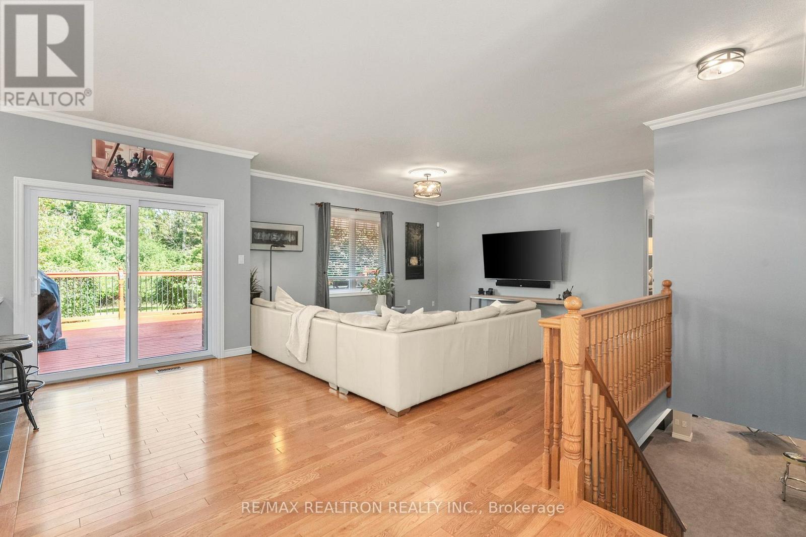 61 Broadview Street, Collingwood, Ontario  L9Y 0X2 - Photo 6 - S13069156