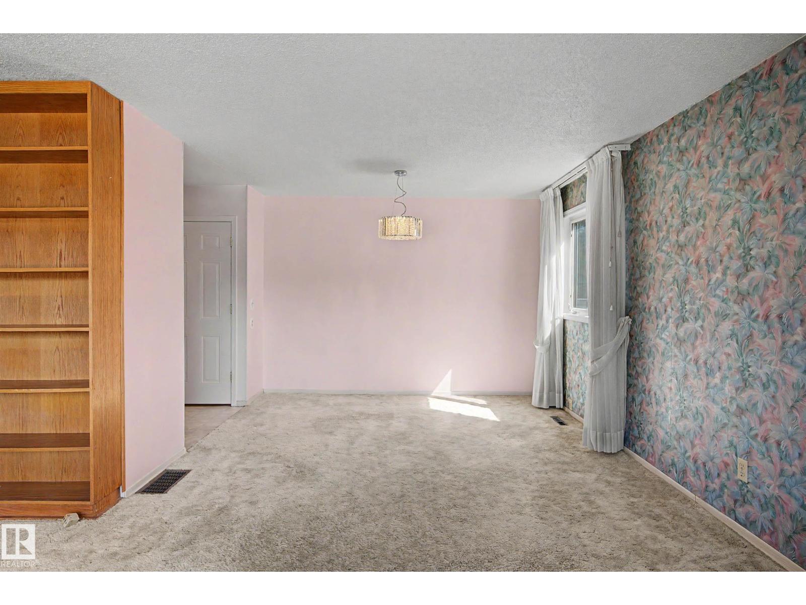 7711 156 St Nw, Edmonton, Alberta  T5R 1X6 - Photo 7 - E4485172