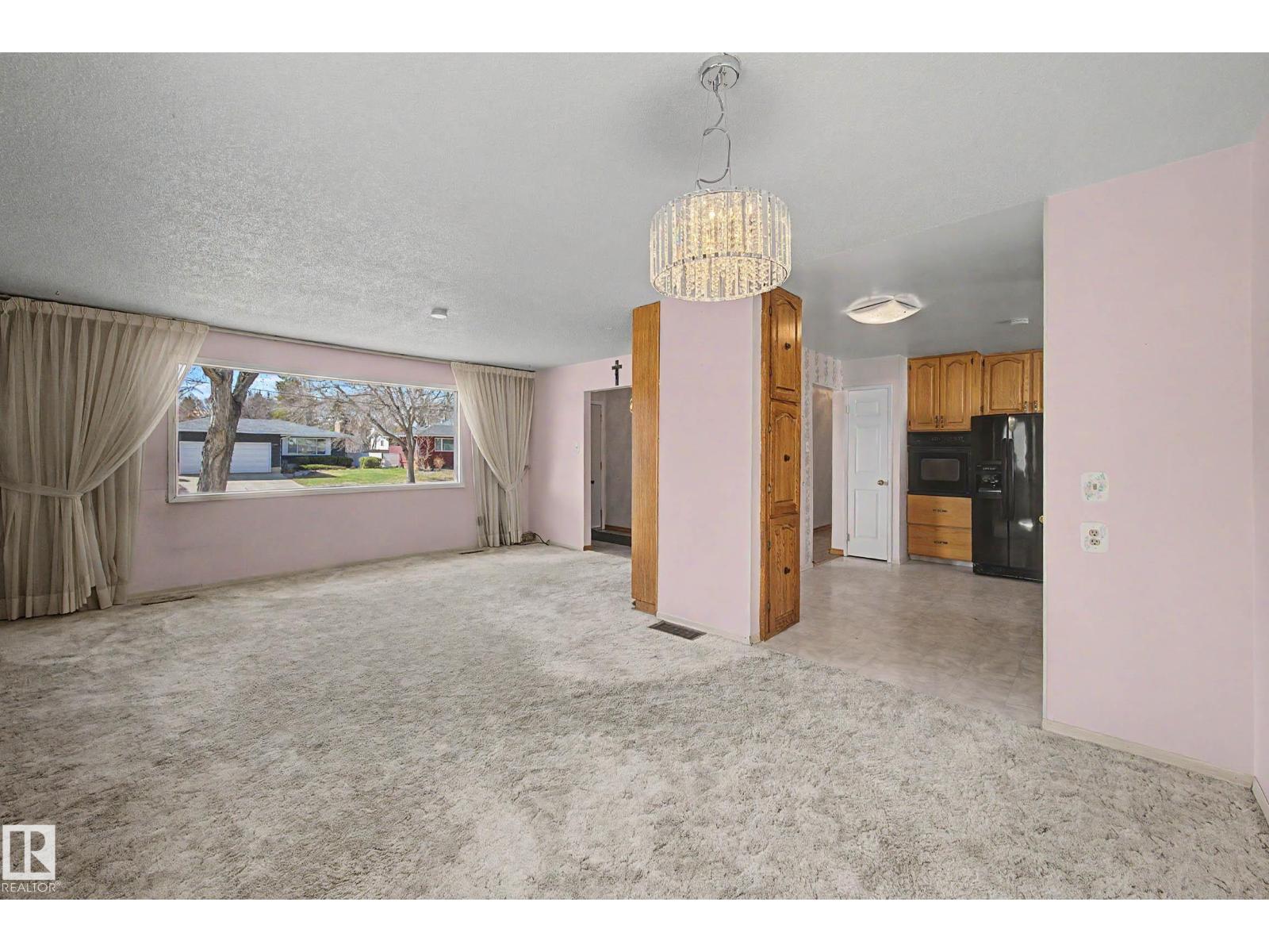 7711 156 St Nw, Edmonton, Alberta  T5R 1X6 - Photo 8 - E4485172