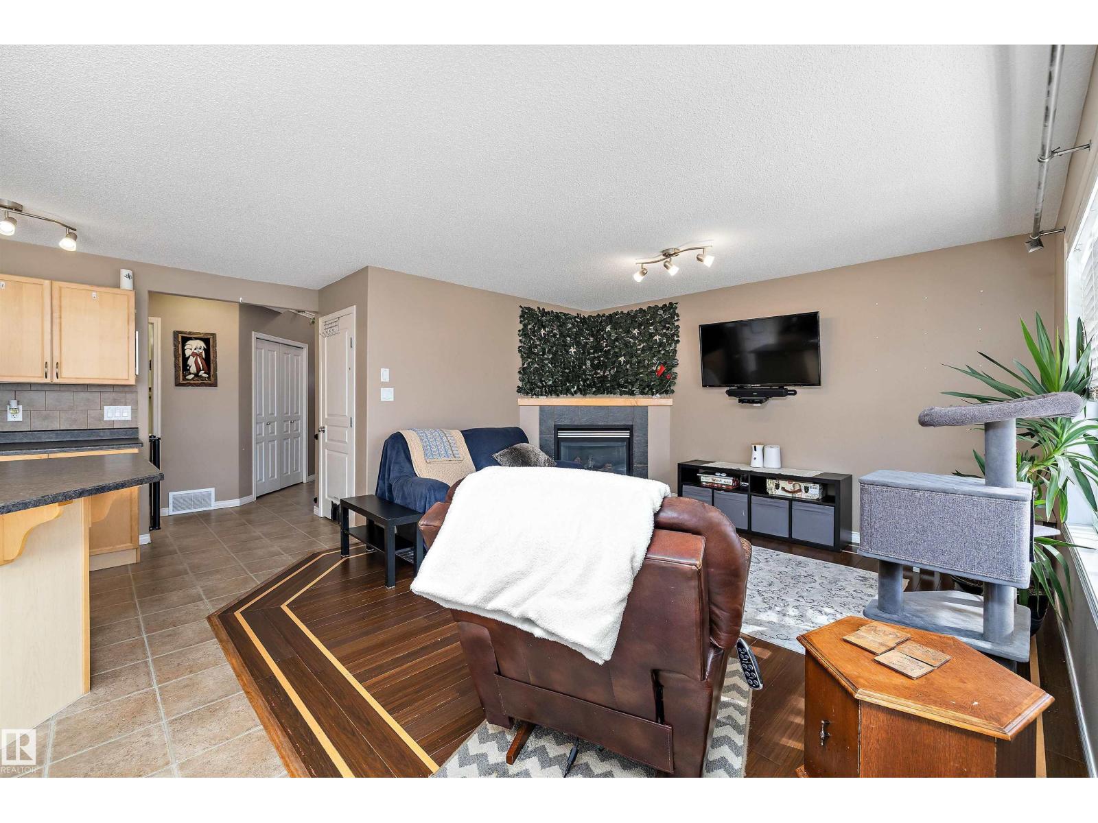 992 Regency Dr, Sherwood Park, Alberta  T8A 2H4 - Photo 8 - E4485174