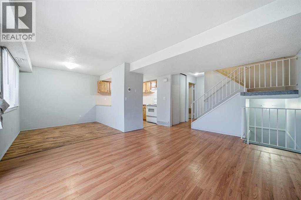 306, 2200 Woodview Drive Sw, Calgary, Alberta  T2W 3N6 - Photo 2 - A2306365