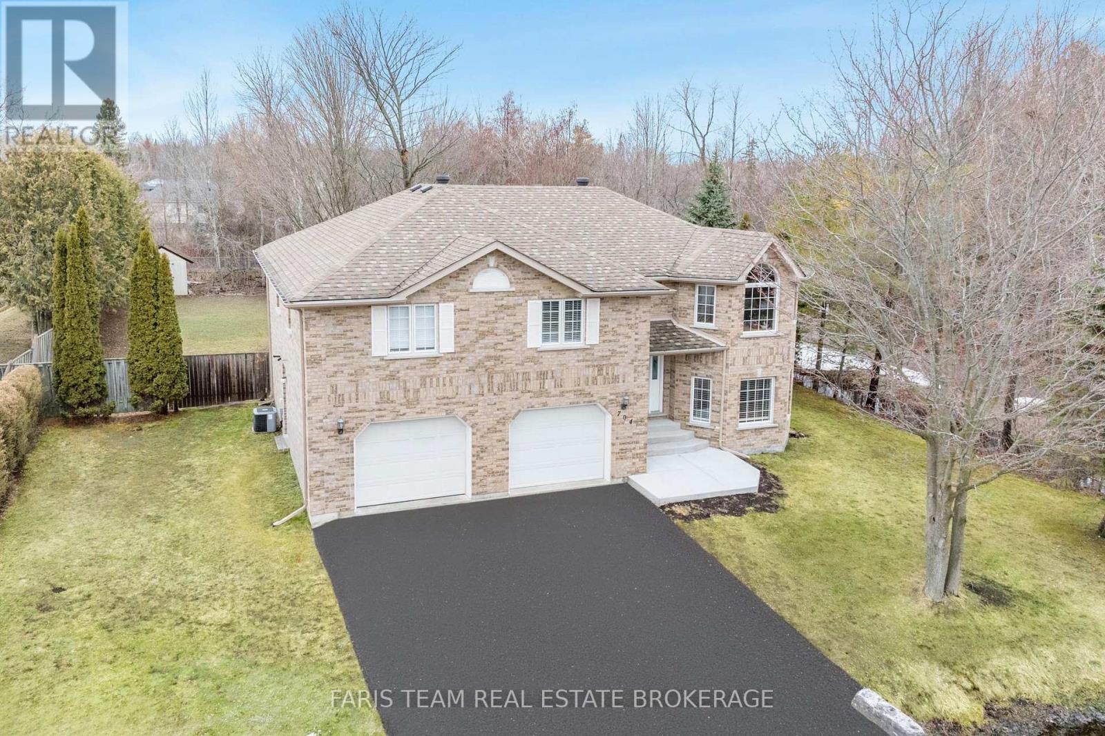704 TRINITY STREET, Innisfil, Ontario