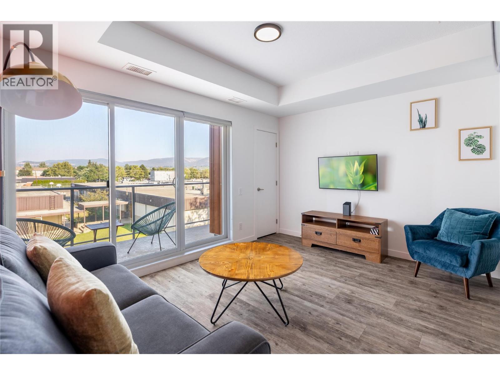 1083 KLO Road Unit# 309, Kelowna, British Columbia