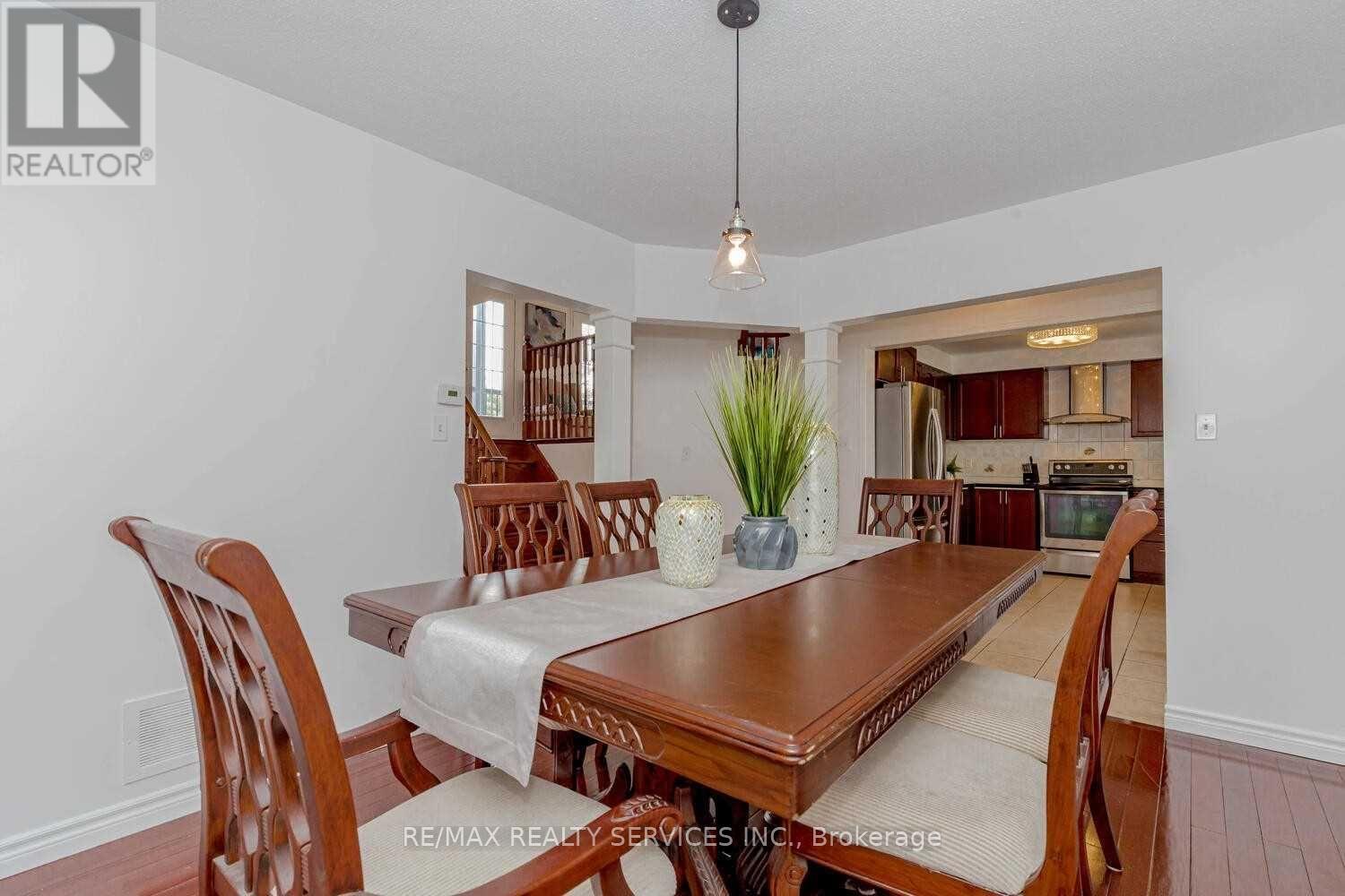 339 Edenbrook Hill (Upper) Drive, Brampton, Ontario  L7A 2L3 - Photo 13 - W13069058
