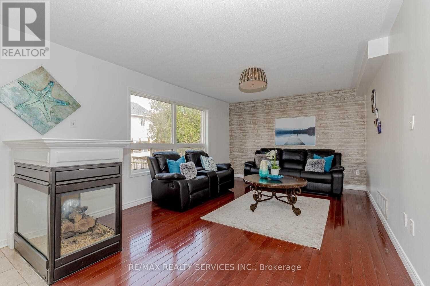 339 Edenbrook Hill (Upper) Drive, Brampton, Ontario  L7A 2L3 - Photo 5 - W13069058