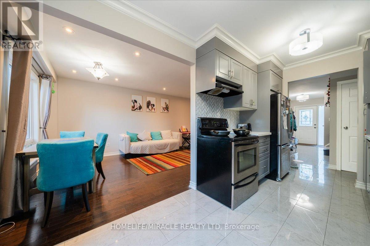 613 Galloway Crescent, Mississauga, Ontario  L5C 3R7 - Photo 13 - W13069072