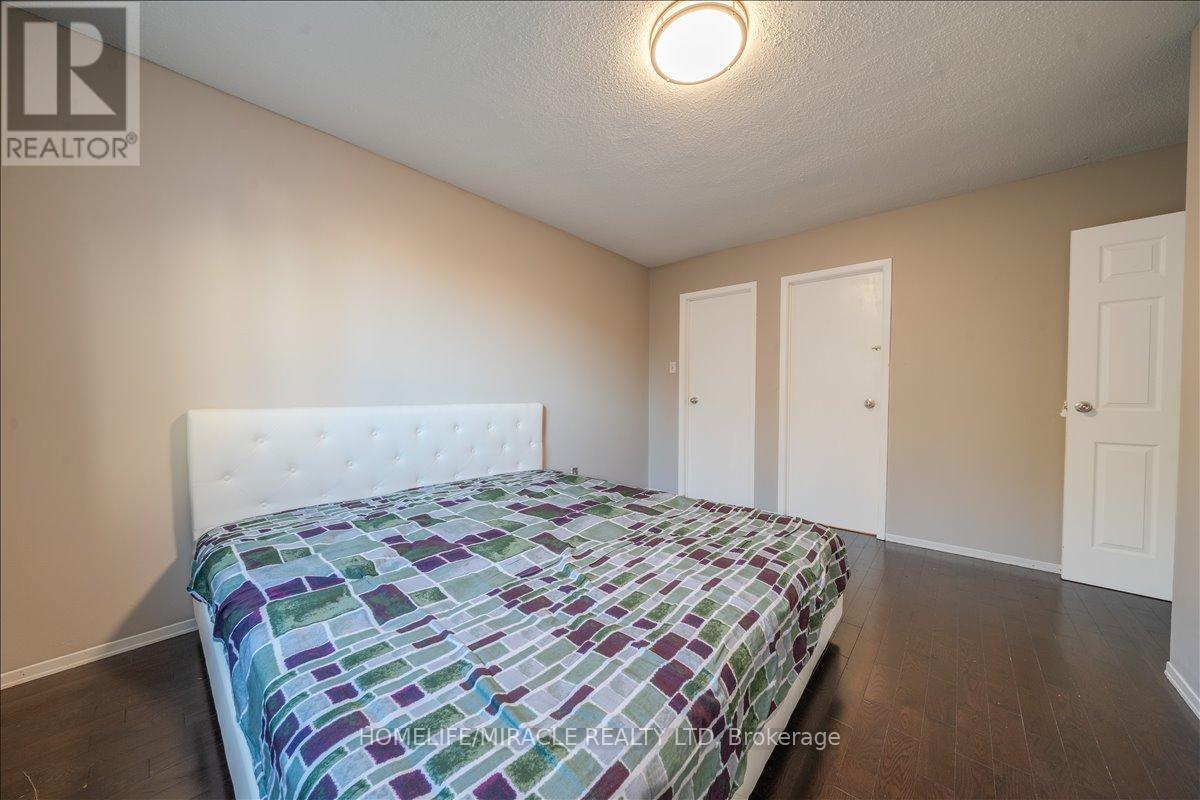 613 Galloway Crescent, Mississauga, Ontario  L5C 3R7 - Photo 24 - W13069072