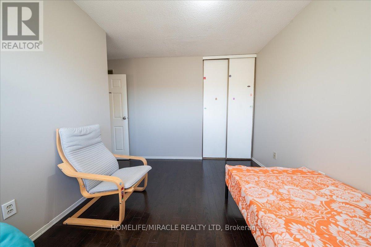 613 Galloway Crescent, Mississauga, Ontario  L5C 3R7 - Photo 28 - W13069072