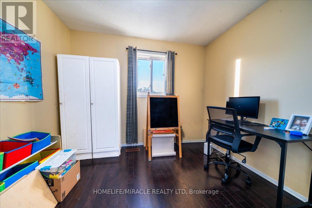 613 Galloway Crescent, Mississauga, Ontario  L5C 3R7 - Photo 29 - W13069072