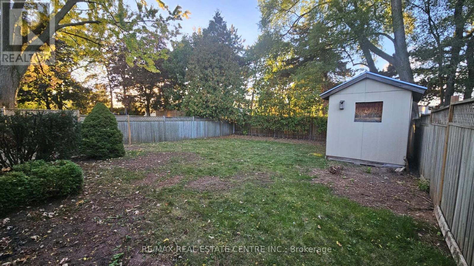 3413 Rockwood Drive, Burlington, Ontario  L7N 3H6 - Photo 18 - W13069106