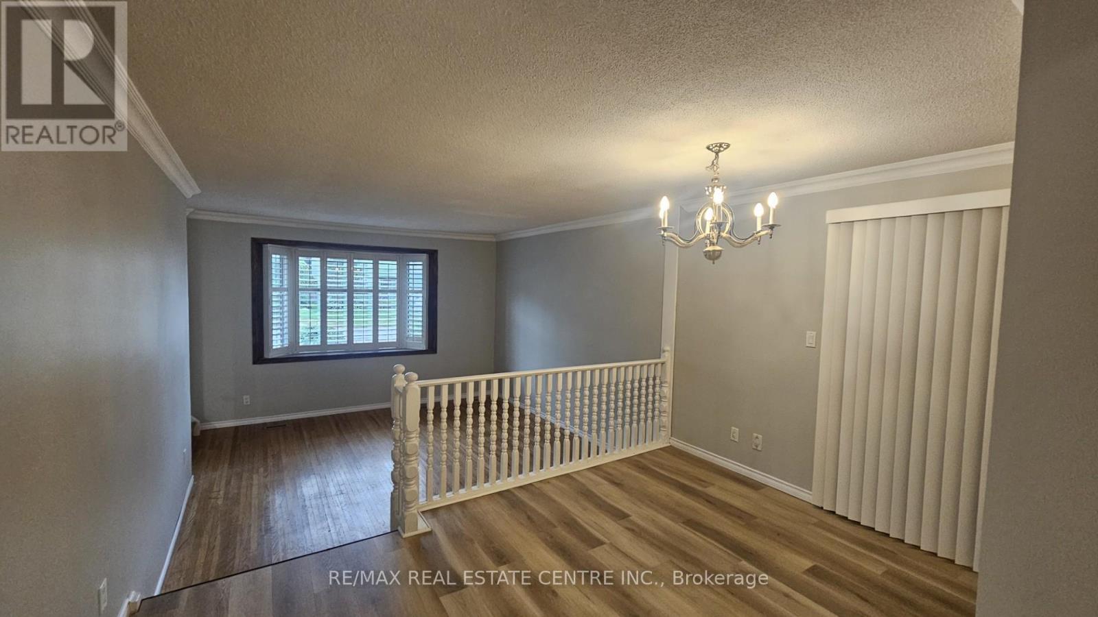 3413 Rockwood Drive, Burlington, Ontario  L7N 3H6 - Photo 9 - W13069106