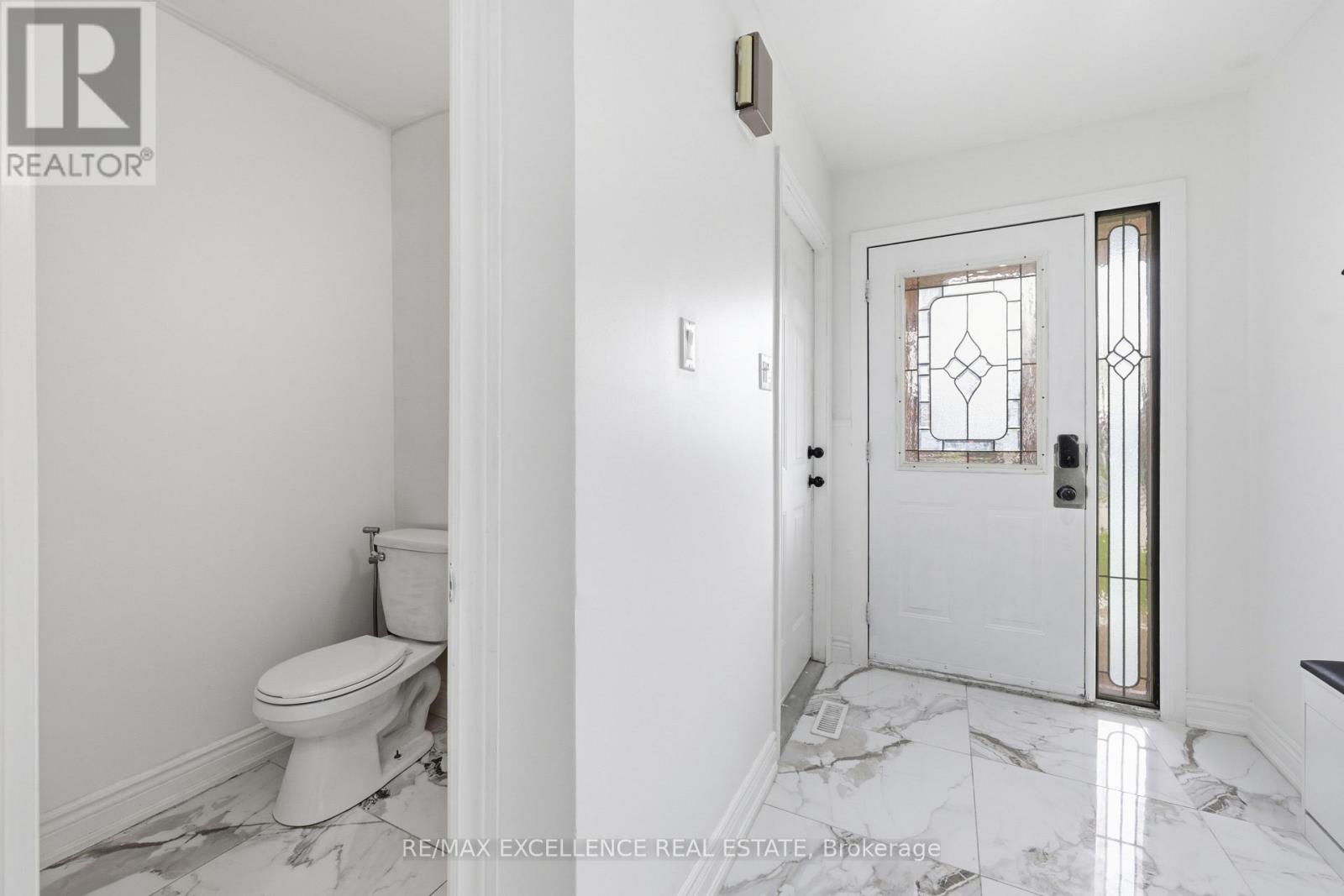 86 Trewartha Crescent, Brampton, Ontario  L6Z 1X4 - Photo 3 - W13069120