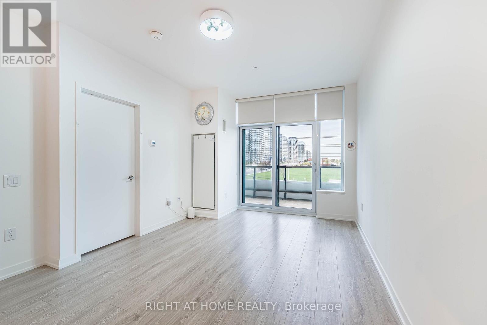 418 - 2485 Eglinton Avenue W, Mississauga, Ontario  L5W 2T1 - Photo 4 - W13069186