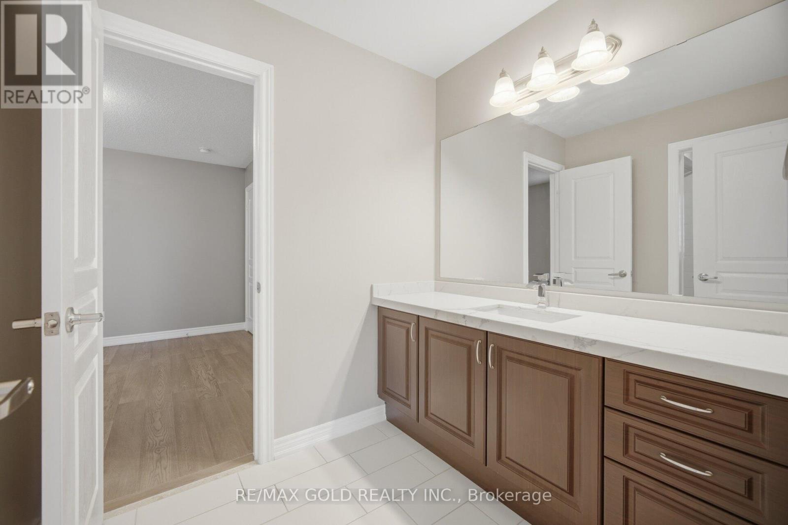 53 Martin Byrne Drive, Brampton, Ontario  L6P 4C2 - Photo 28 - W13069368