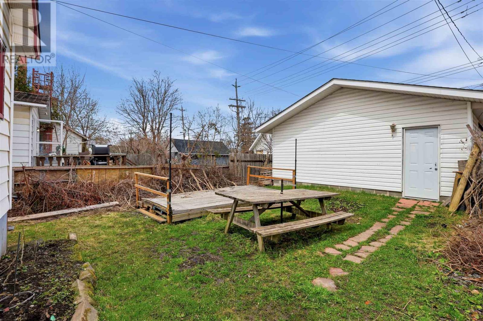 32 Cathcart St, Sault Ste. Marie, Ontario  P6A 1E1 - Photo 34 - SM253455