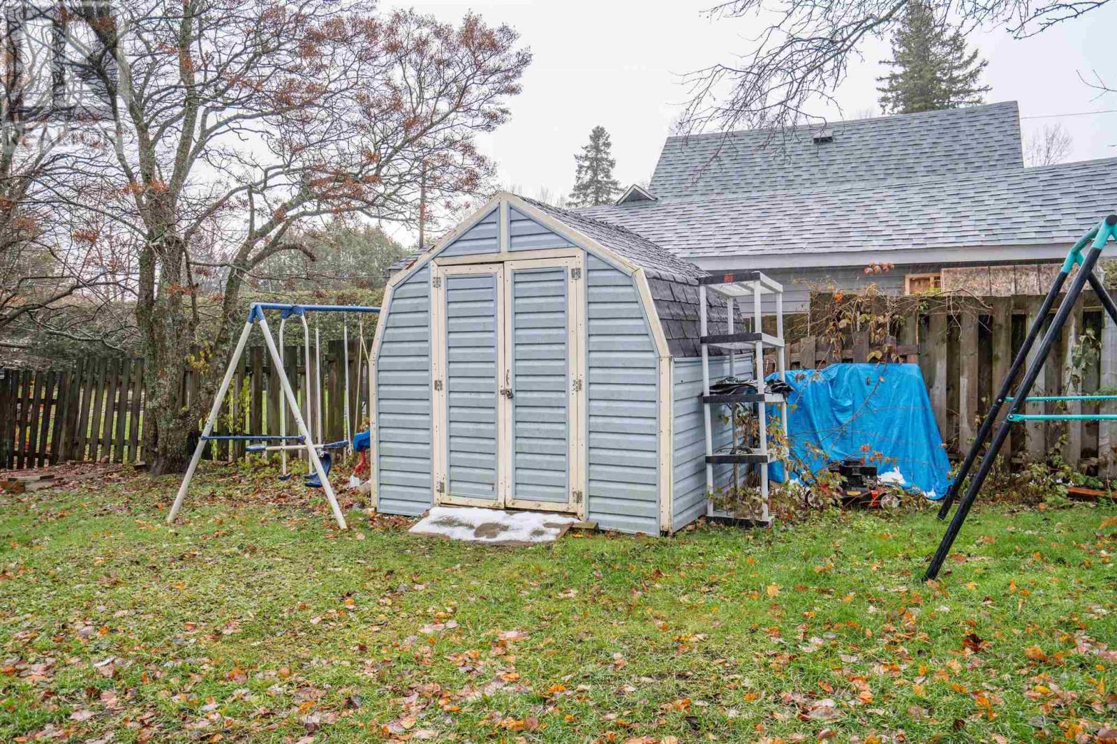 9 Market St, Sault Ste. Marie, Ontario  P6A 4S9 - Photo 5 - SM260736