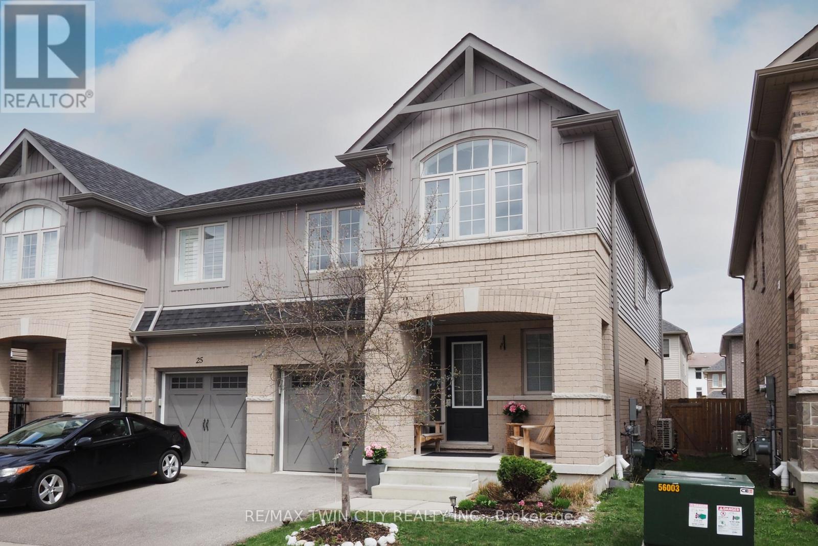 27 GLEASON CRESCENT, Kitchener, Ontario