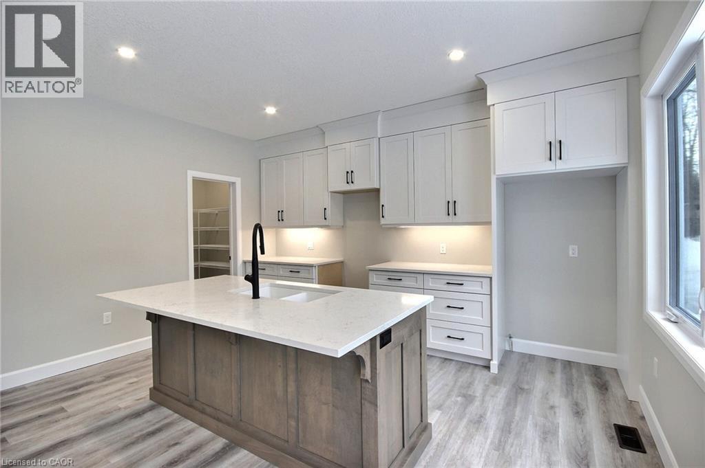 14 Roberts Street N, Seaforth, Ontario  N0G 1B0 - Photo 2 - 40809564