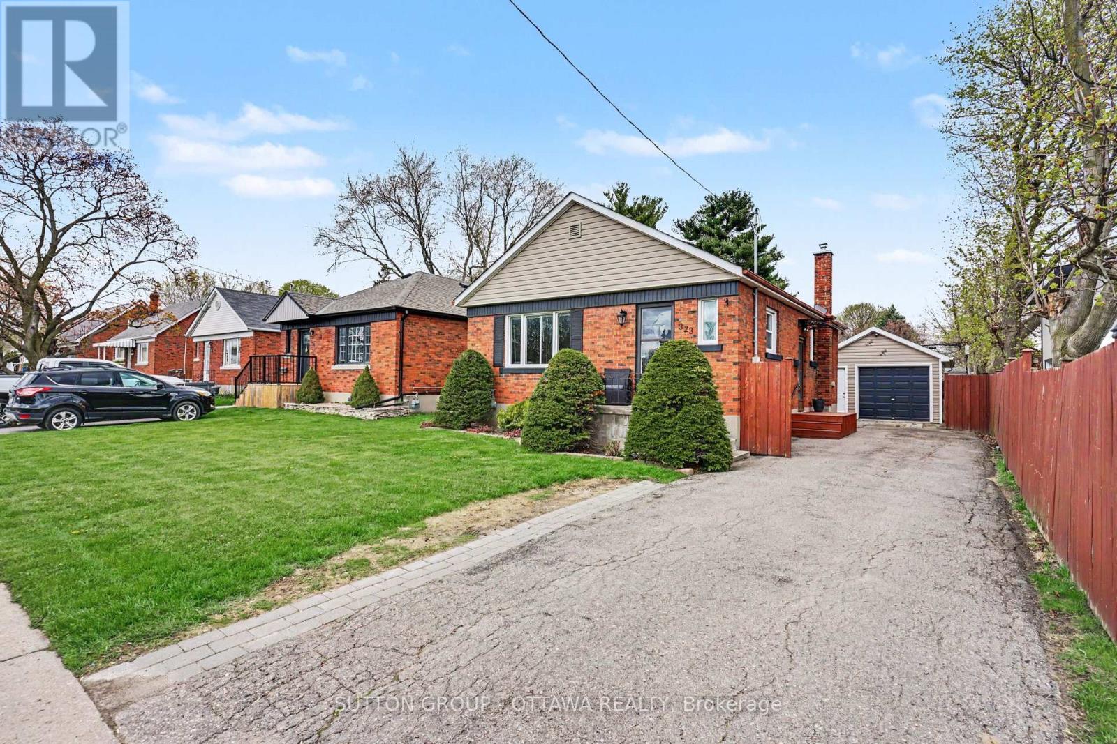 323 WILSON ROAD S, Oshawa, Ontario