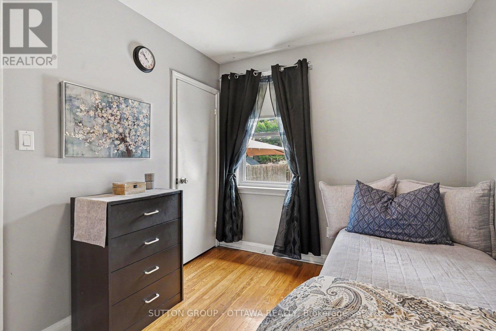 323 Wilson Road S, Oshawa, Ontario  L1H 6C4 - Photo 11 - E13069488