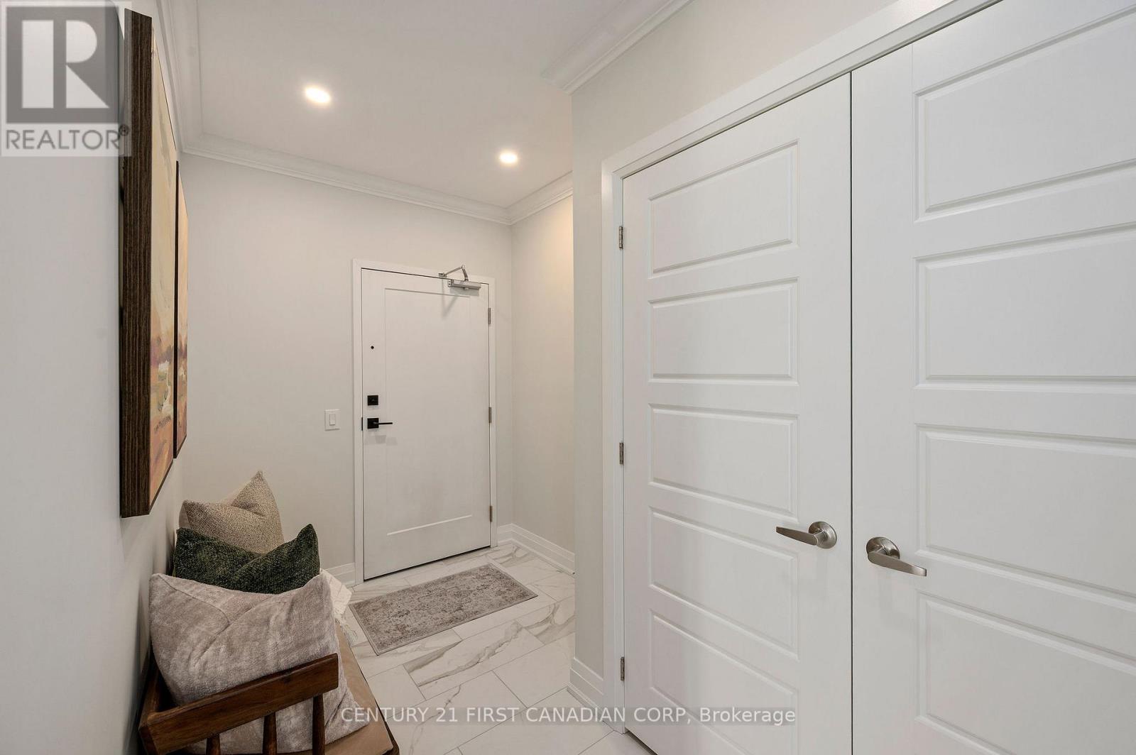 210 - 1560 Upper West Avenue, London South, Ontario  N6K 4P9 - Photo 2 - X13069528