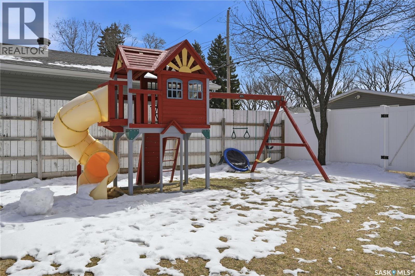 827 Duffield Street W, Moose Jaw, Saskatchewan  S6H 5J6 - Photo 37 - SK034544