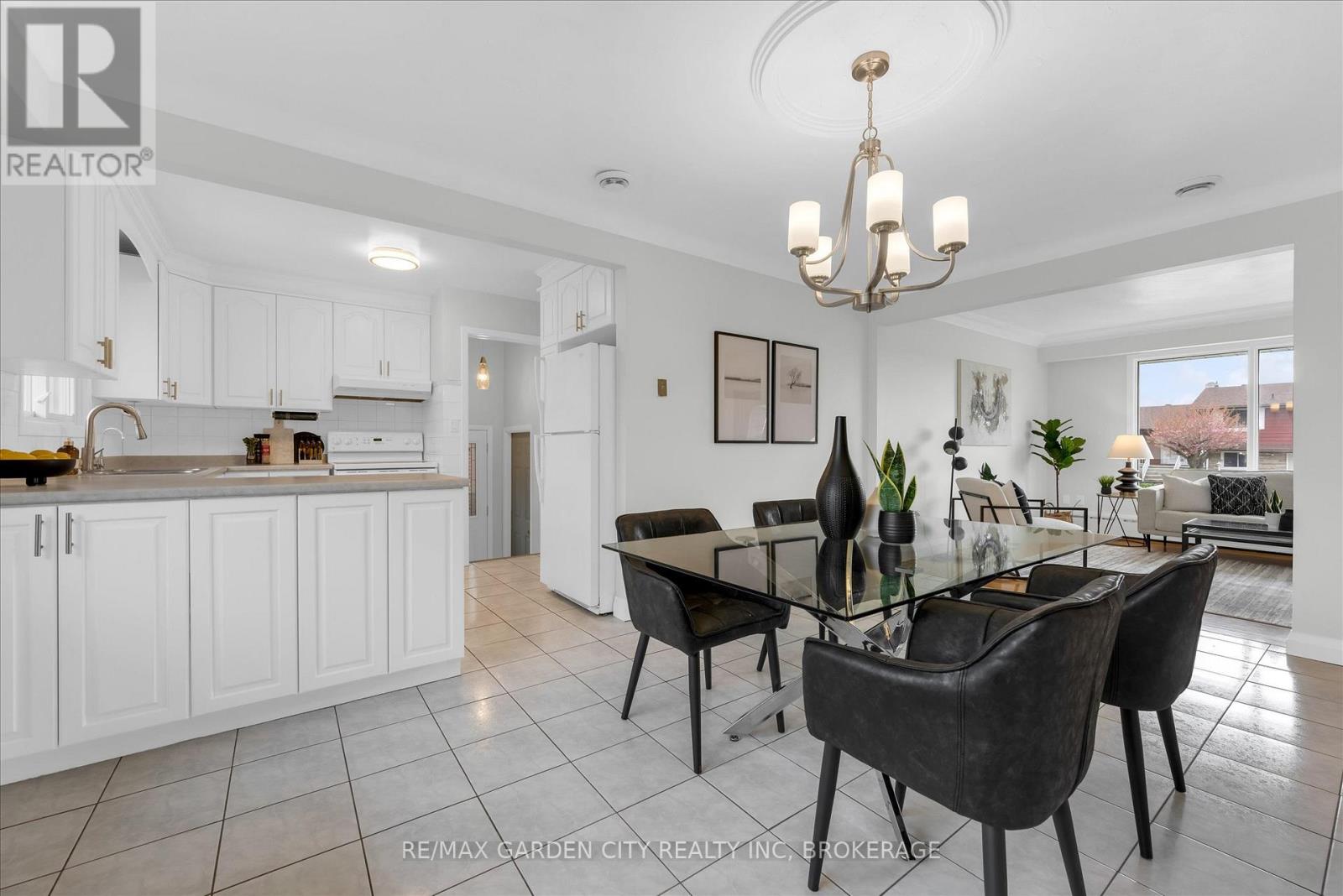 17 St. Charles Drive, Thorold, Ontario  L2V 2W3 - Photo 10 - X13069564