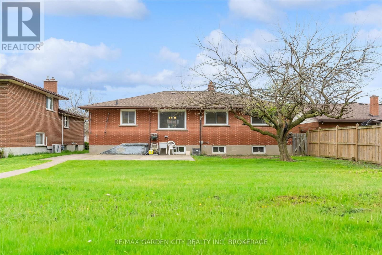 17 St. Charles Drive, Thorold, Ontario  L2V 2W3 - Photo 29 - X13069564