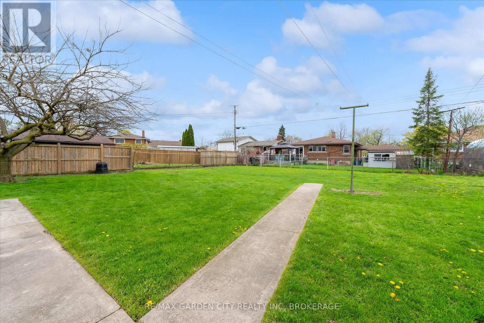 17 St. Charles Drive, Thorold, Ontario  L2V 2W3 - Photo 30 - X13069564