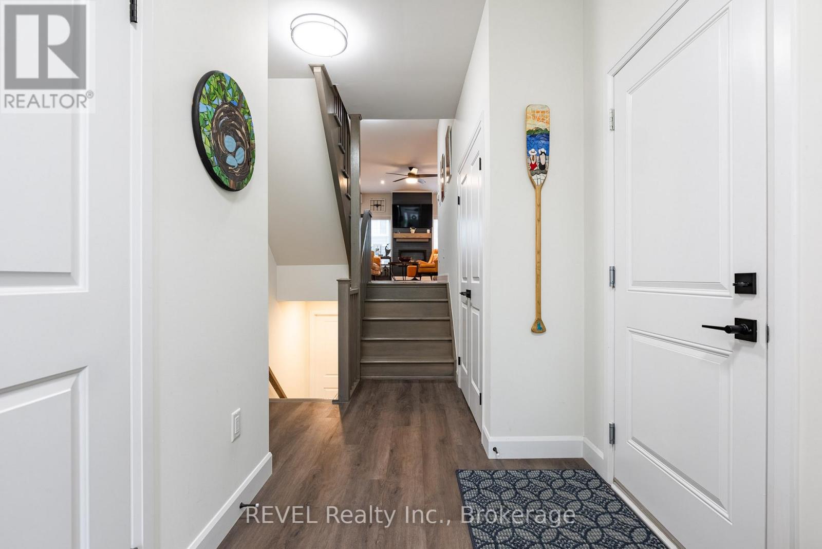 12 Cyclone Way, Fort Erie, Ontario  L0S 1B0 - Photo 4 - X13069648