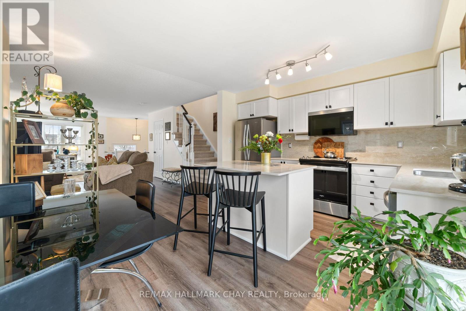 13 - 571 Longworth Avenue, Clarington, Ontario  L1C 0H3 - Photo 2 - E12858908