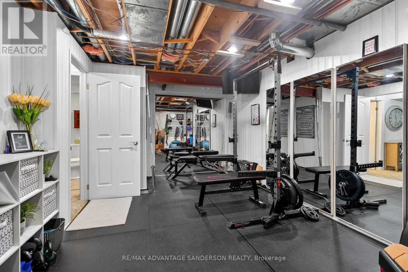 975 Sunningdale Road W, London North, Ontario  N6G 5B7 - Photo 46 - X13069154