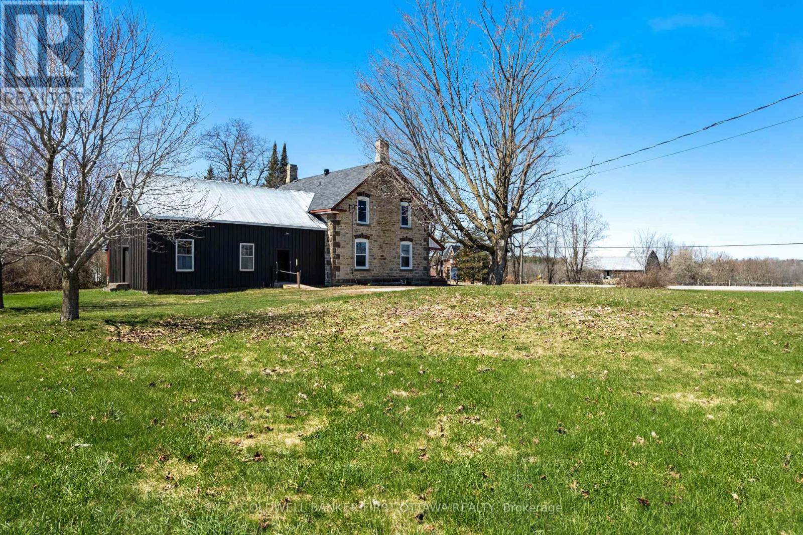 2061 Christie Lake Road, Tay Valley, Ontario  K7H 3C6 - Photo 2 - X12913116