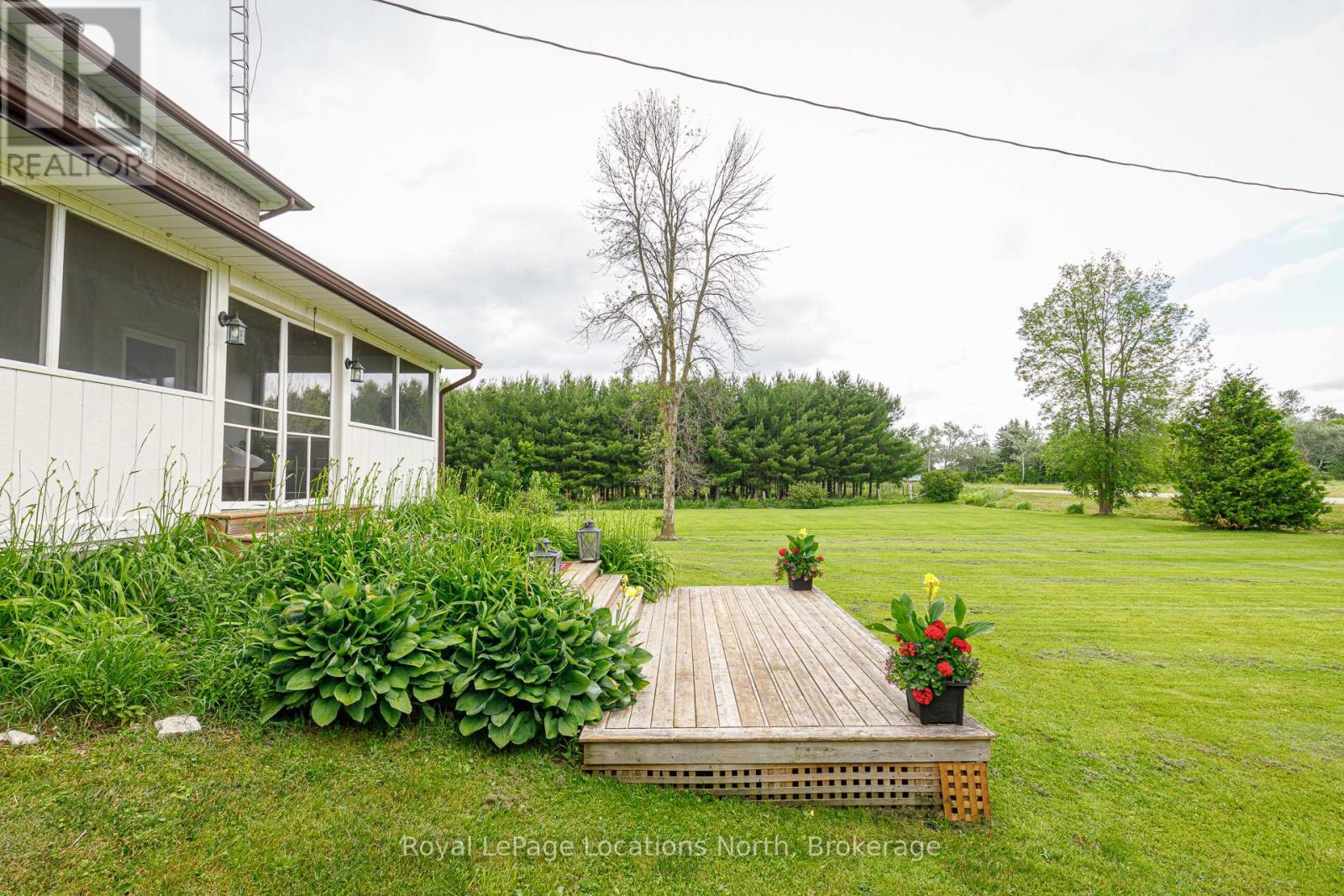 5576 Concession Rd 6, Clearview, Ontario  L0M 1N0 - Photo 3 - S13069576
