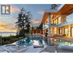 1887 LOWER ROAD, Roberts Creek, British Columbia