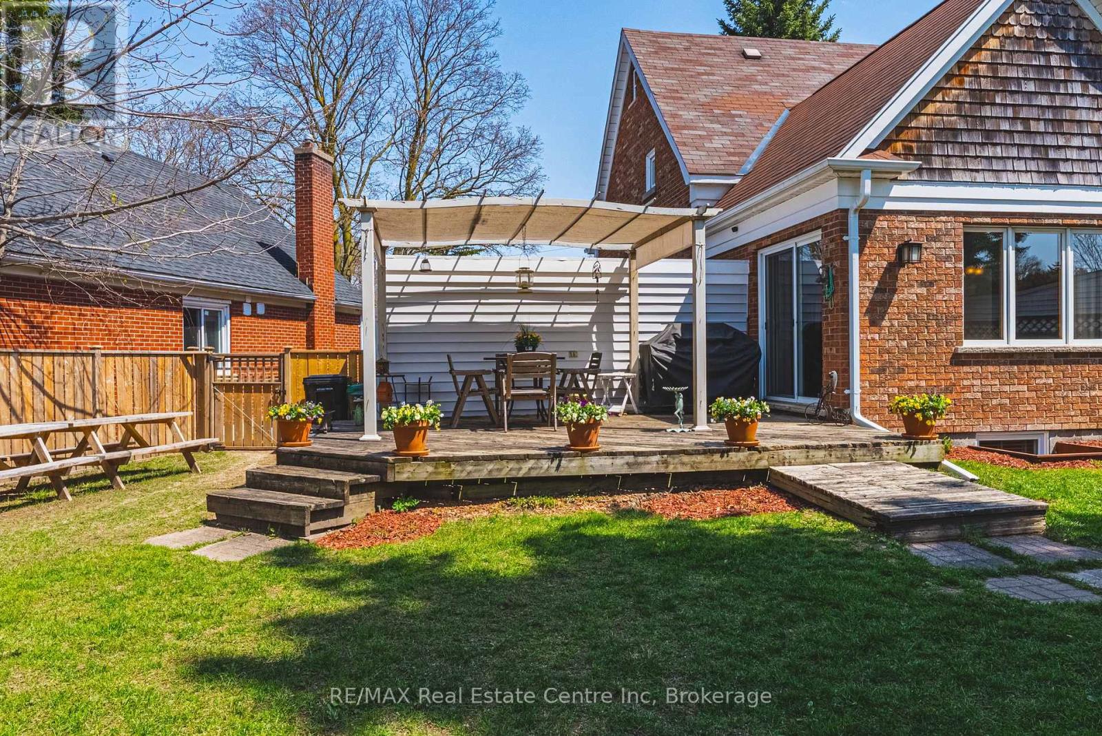55 Vancamp Avenue, Kitchener, Ontario  N2M 1J1 - Photo 37 - X13069664