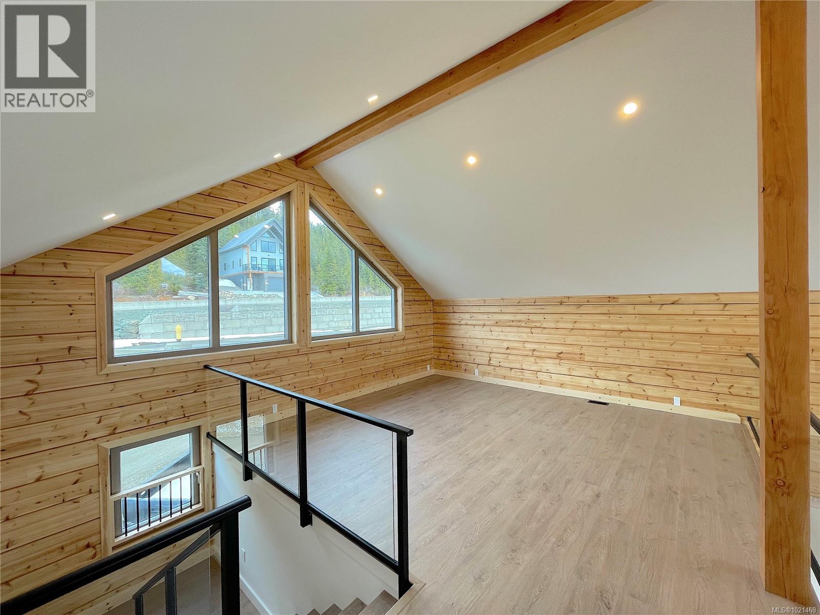 665 Arrowsmith Ridge, Courtenay, British Columbia  V9J 1L0 - Photo 7 - 1021469
