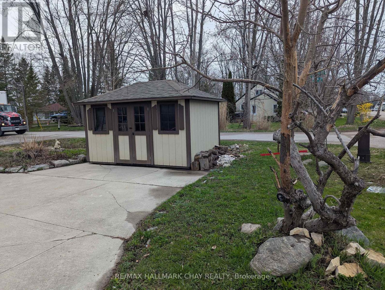 1099 Poplar Drive, Innisfil, Ontario  L0L 1R0 - Photo 23 - N13052300