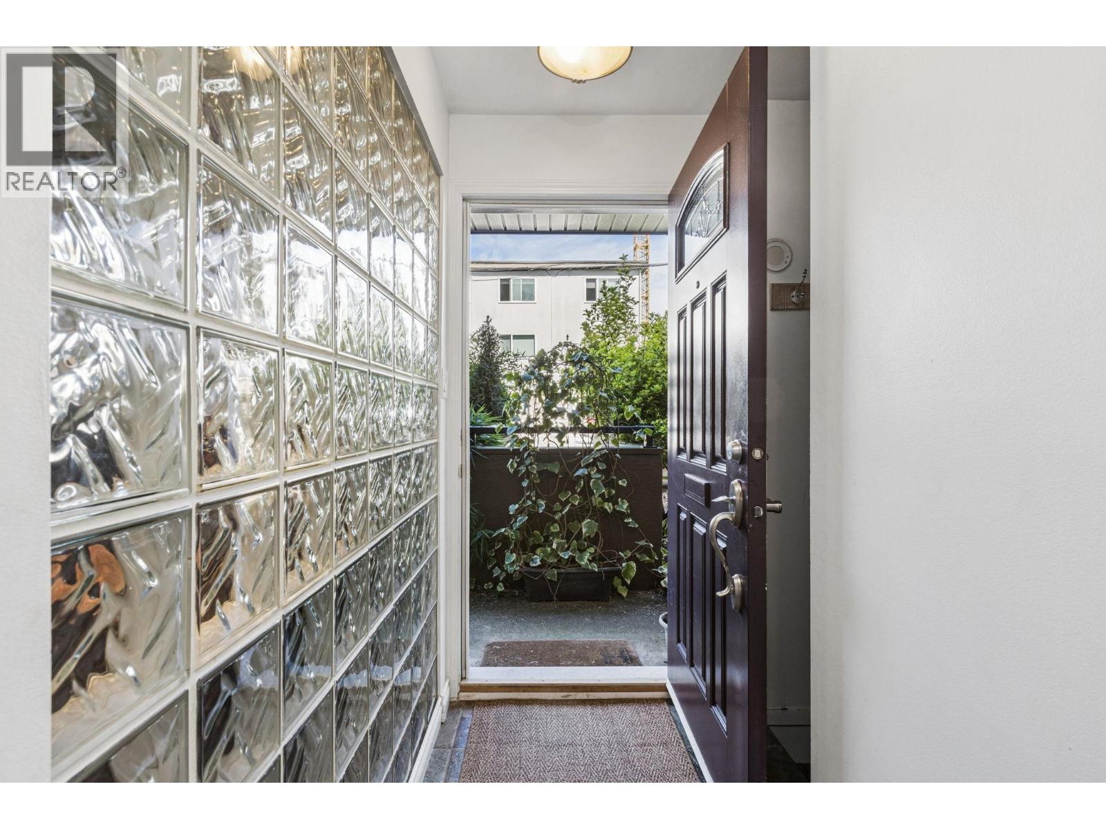 152a W 18th Street, North Vancouver, British Columbia  V7M 1W4 - Photo 27 - R3111234