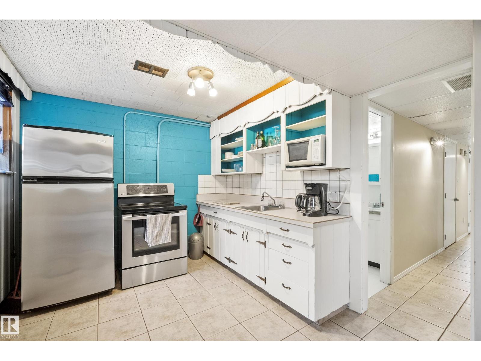 8946 80 Av Nw, Edmonton, Alberta  T6C 0T7 - Photo 28 - E4485182