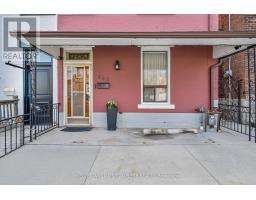 142 RAY STREET N, Hamilton, Ontario